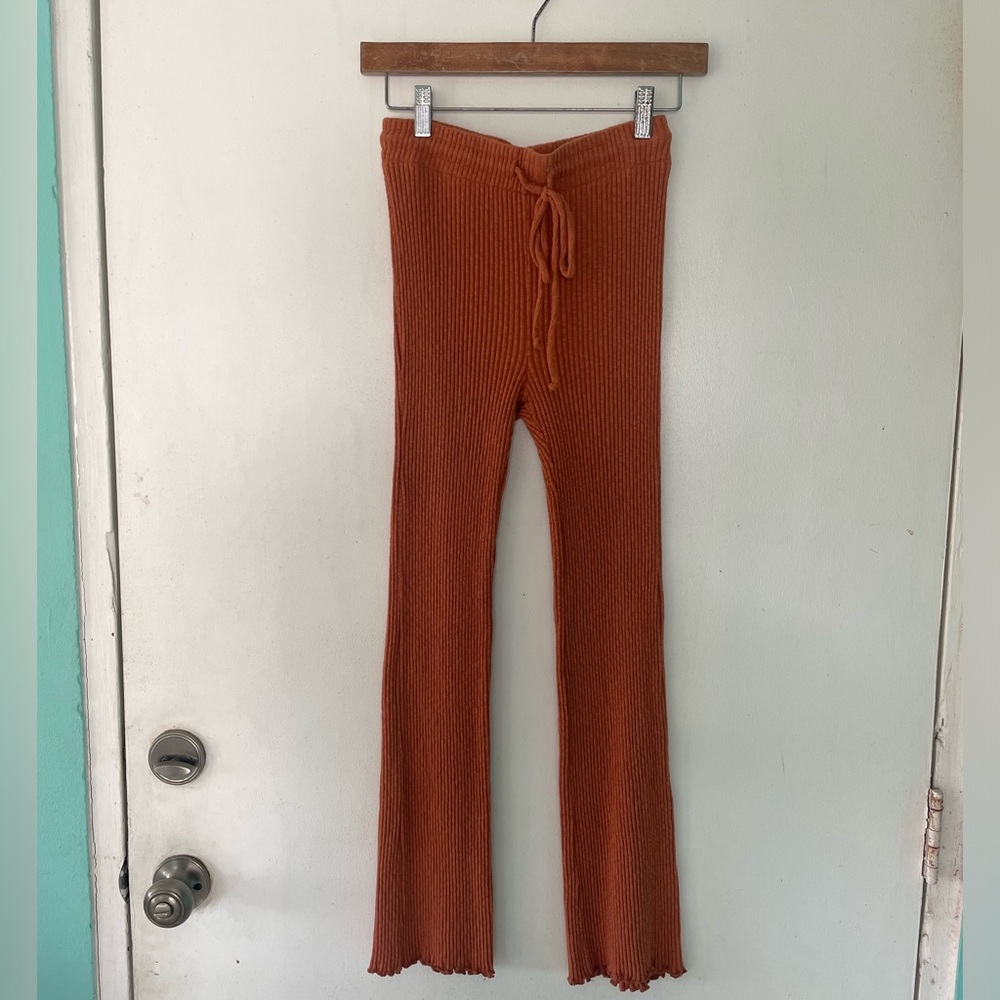 MOVING SALE! Accepting all offers!! Billabong burnt orange pants